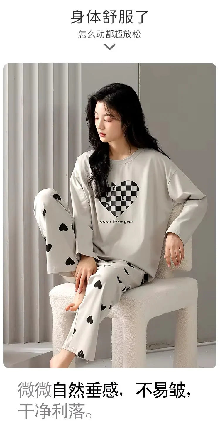 Checked Heart printed NIght Suite