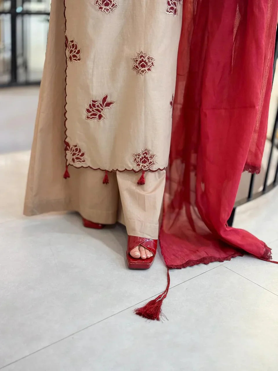 DilAfroze Embroidered 3pc